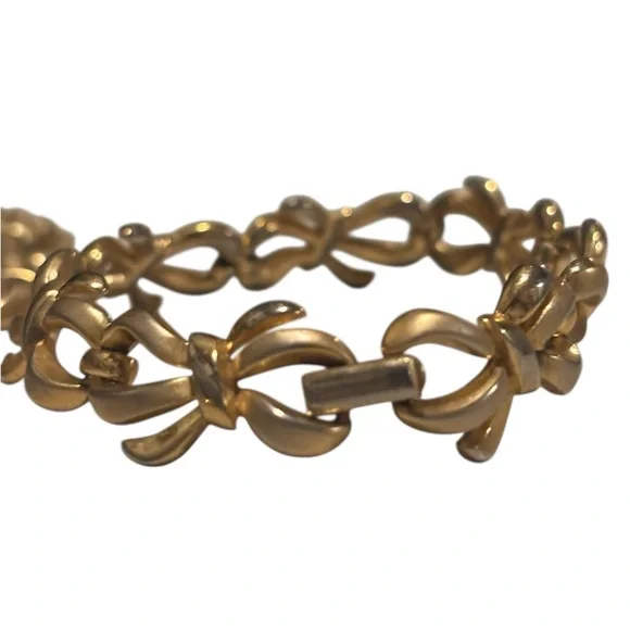 VINTAGE CROWN TRIFARI GOLDA BOW BRACELET NECKLACE EARRINGS SET DESIGNER SIGNED - Picture 9 of 9